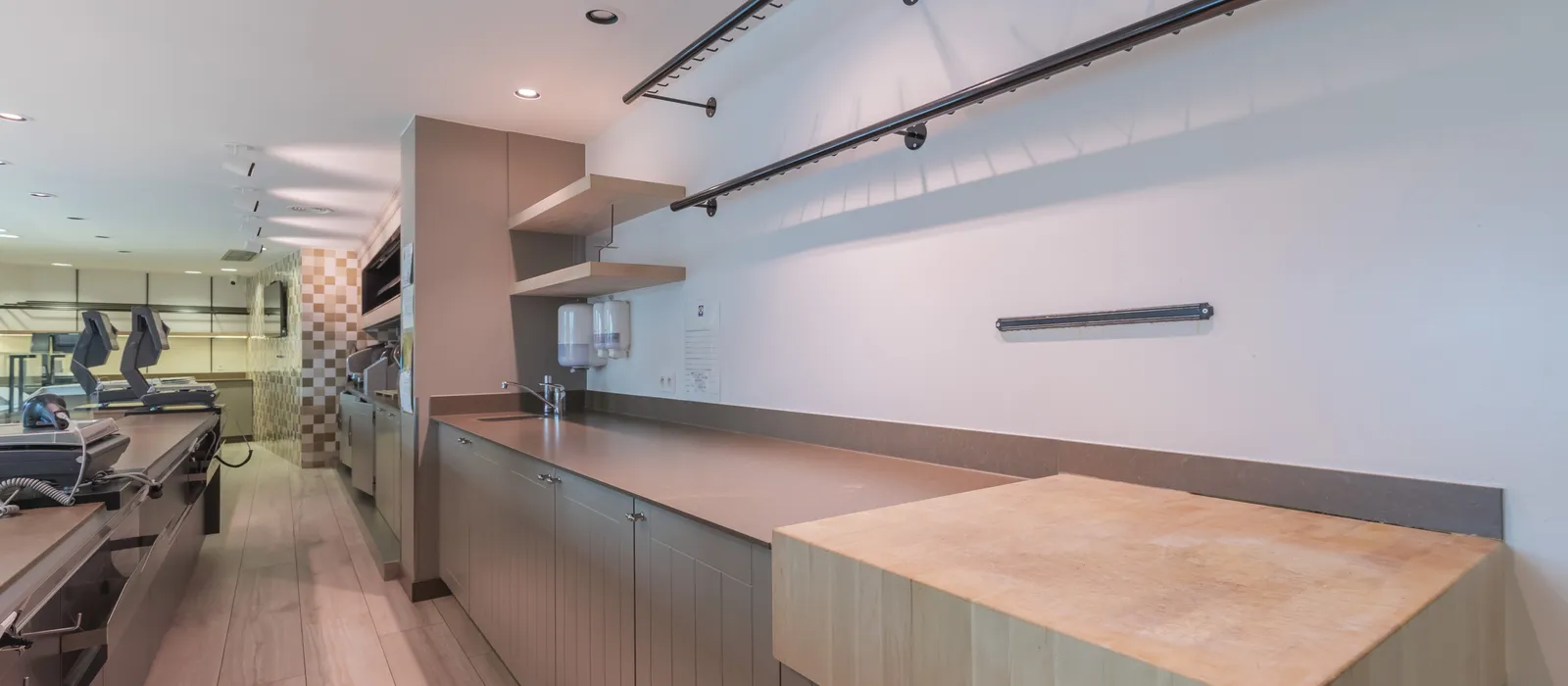 1758721044-LR - De Gezellelaan 29a, 9800 Deinze-0013